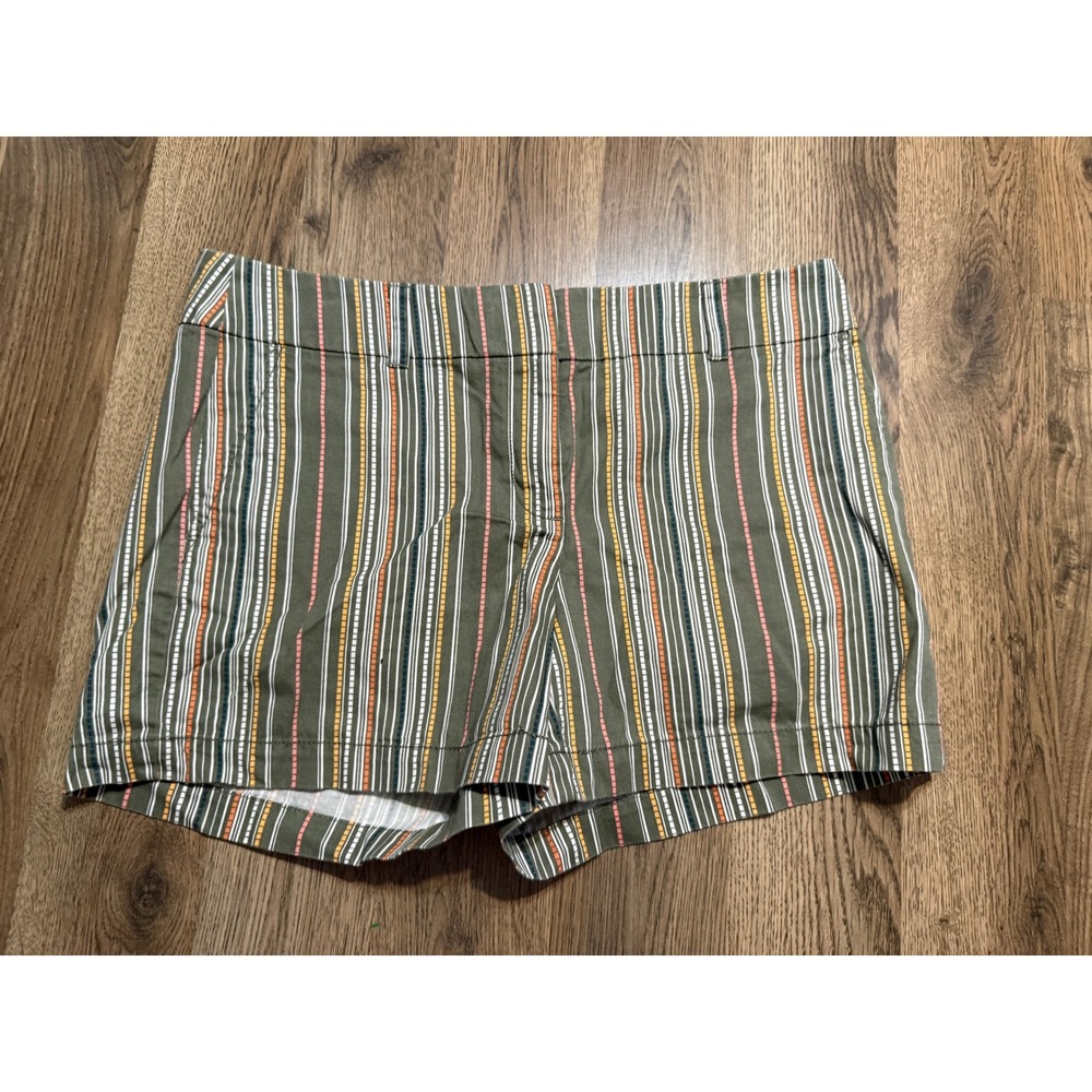 LOFT Outlet Shorts Womens Size 6 Olive Green Striped 4 Inch Chino Shorts